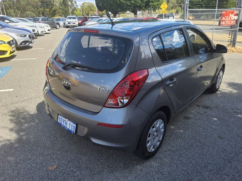 2012 Hyundai i20 ACTIVE  *3-5 YEARS WARRANTY* photo 4
