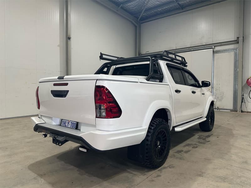 2018 Toyota Hilux Rogue GUN126R 4X4 photo 5
