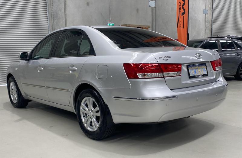 2008 Hyundai Sonata SLX NF photo 5
