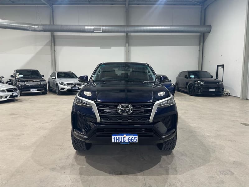 2022 Toyota Fortuner GX GUN156R photo 2