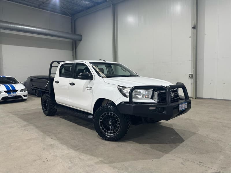 2019 Toyota Hilux SR GUN126R 4X4 photo 3