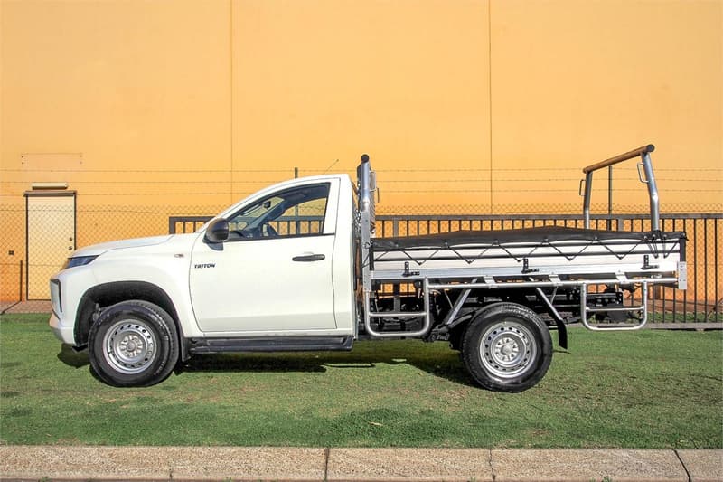 2019 Mitsubishi Triton GLX MR MY19 REAR WHEEL DRIVE photo 4