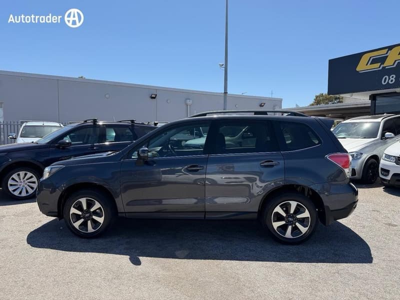 2017 Subaru Forester 2.5i-L S4 photo 2