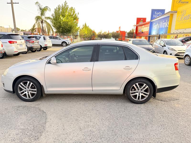 2009 Volkswagen JETTA 103 TDI photo 5
