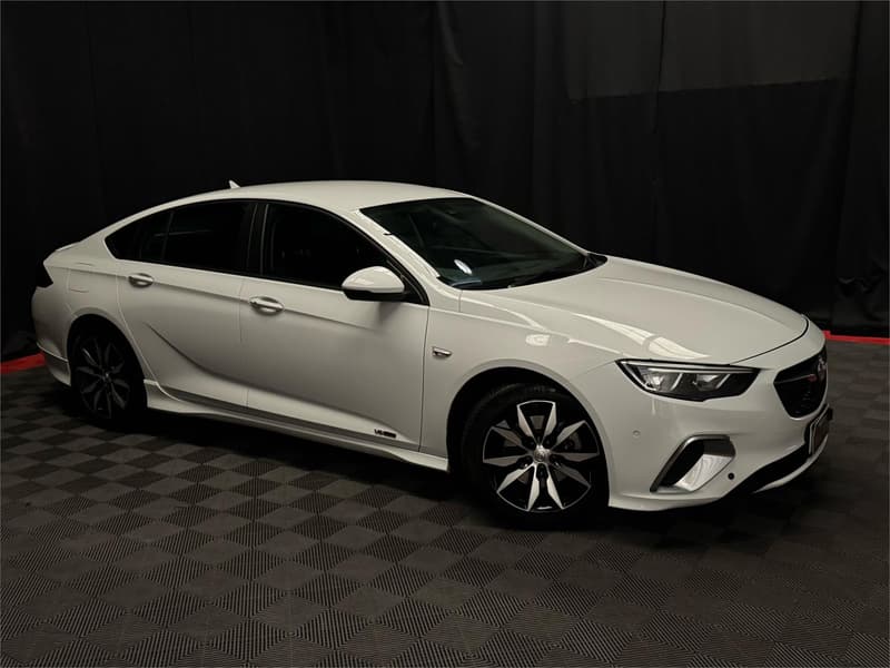 2018 Holden Commodore 4D SEDAN MY18 — primary photo