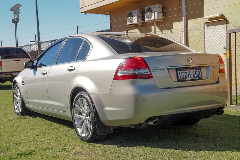 2011 Holden Berlina INTERNATIONAL VE II photo 2