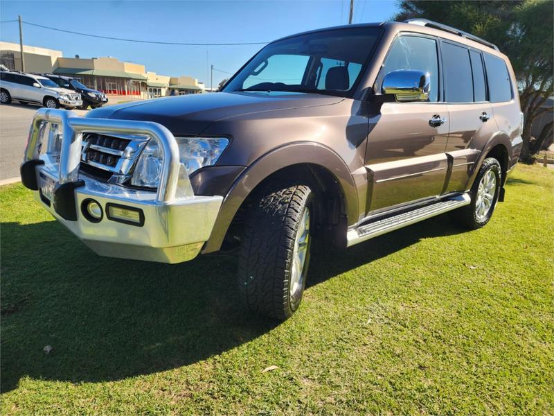 2015 Mitsubishi Pajero GLX LWB (4x4) NX MY15 photo 3