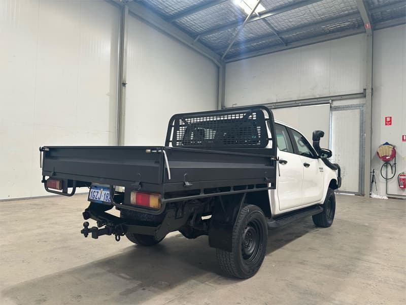 2019 Toyota Hilux SR GUN126R 4X4 photo 5