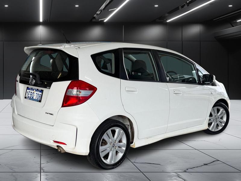 2012 Honda Jazz VTi-S GE photo 4