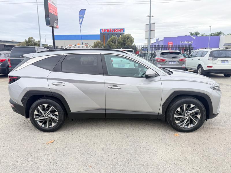 2022 Hyundai TUCSON ELITE (FWD) photo 4