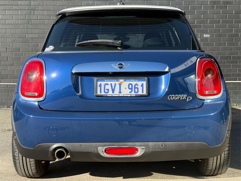 2015 Mini Cooper D F56 photo 4