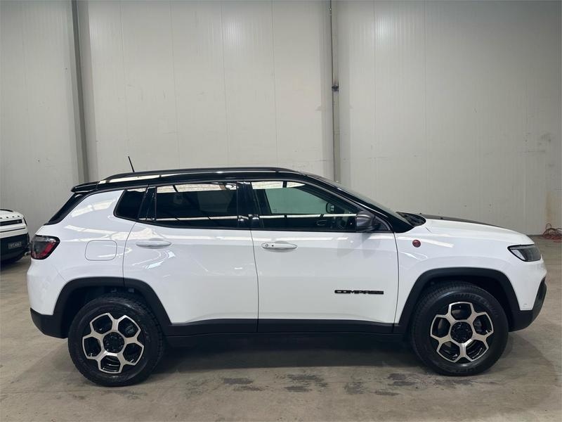 2022 Jeep Compass Trailhawk M6 photo 4