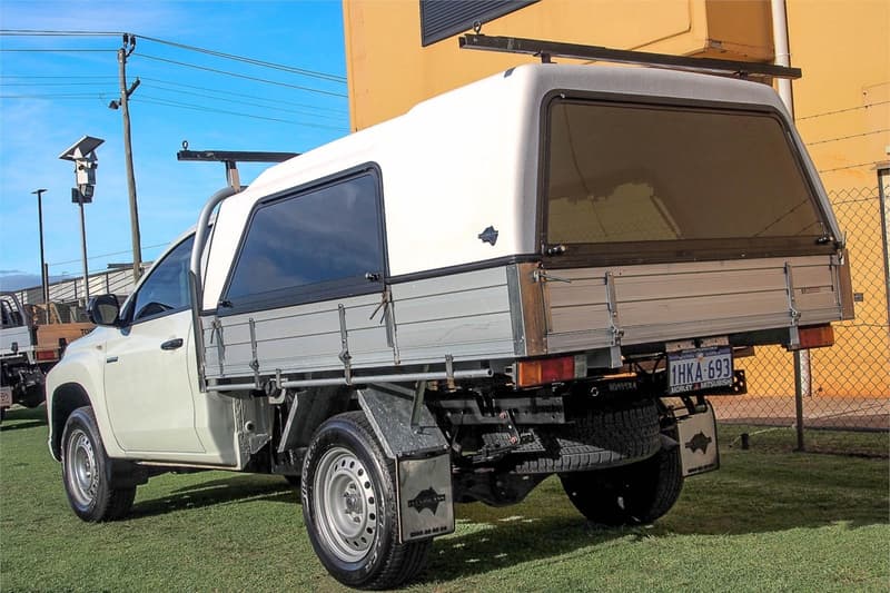 2021 Mitsubishi Triton GLX MR 4X4 photo 2