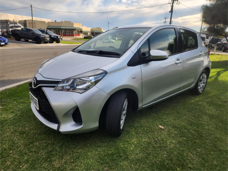2015 Toyota Yaris ASCENT NCP130R MY15 photo 4