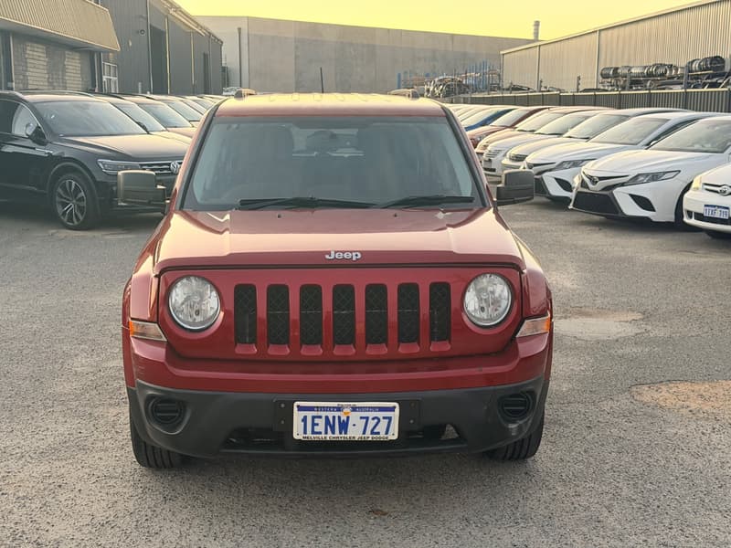 2014 Jeep PATRIOT SPORT (4x2) photo 3