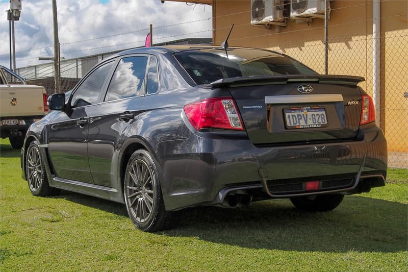 2011 Subaru Impreza WRX (AWD) MY11 photo 2