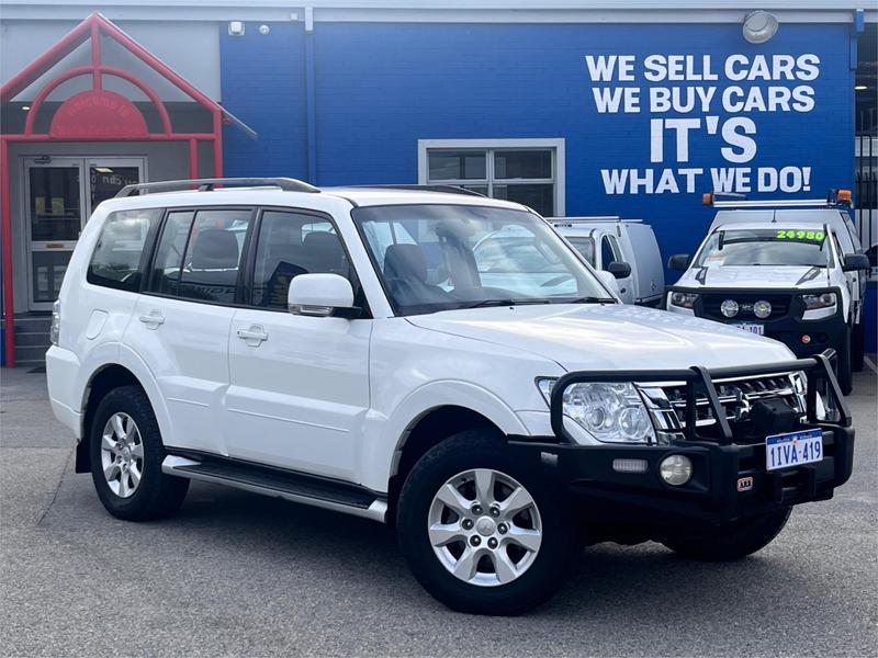 2019 Mitsubishi Pajero GLX NX photo 5