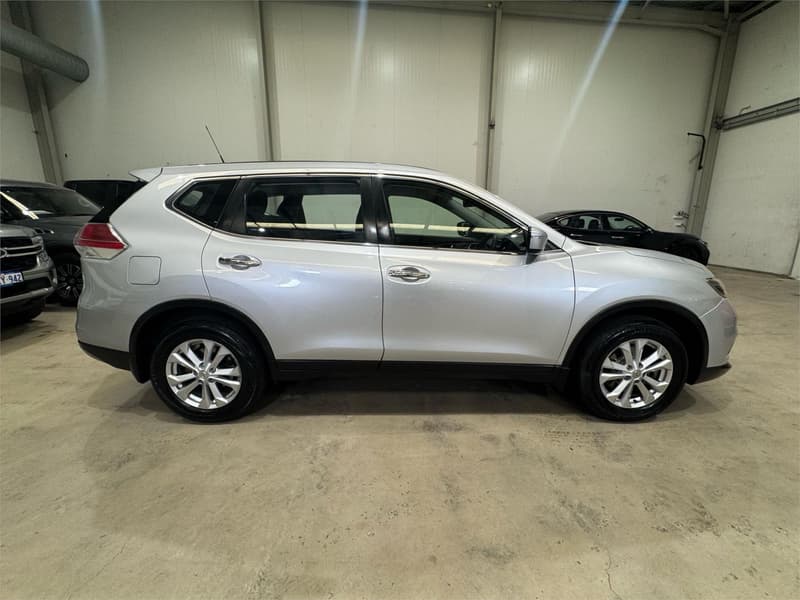 2016 Nissan X-TRAIL ST T32 photo 4