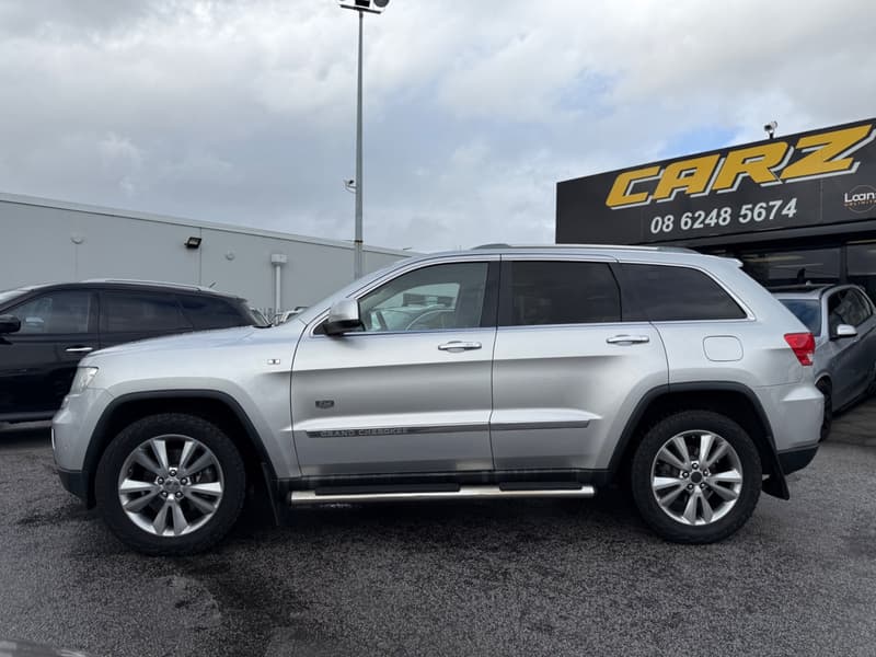 2011 Jeep GRAND CHEROKEE LIMITED 70TH ANNIVERSARY (4x4) FROM $53 PER WEEK photo 2