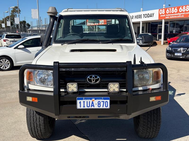 2011 Toyota Landcruiser Workmate VDJ79R 4X4 photo 2