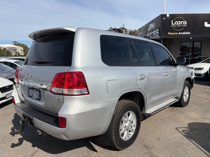 2008 Toyota Landcruiser GXL UZJ200R photo 4