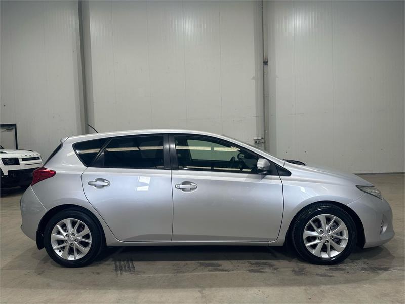 2014 Toyota Corolla Ascent Sport ZRE182R photo 4