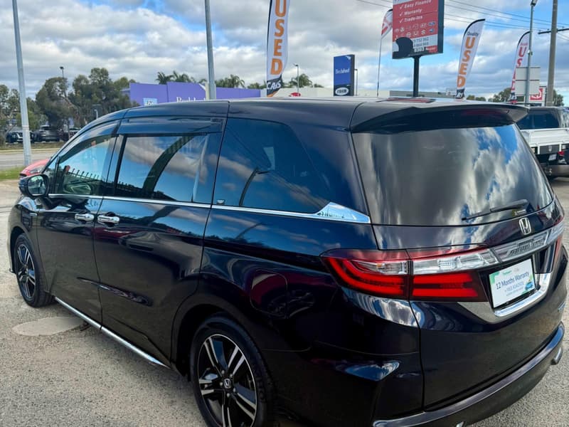 2017 Honda Odyssey (HYBRID) RC photo 5