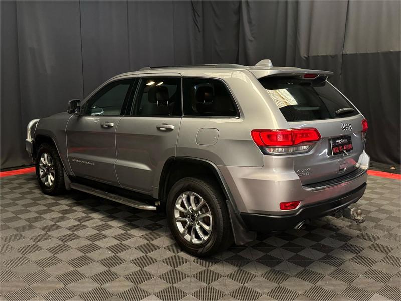 2013 Jeep GRAND CHEROKEE LAREDO (4x4) WK MY14 photo 5