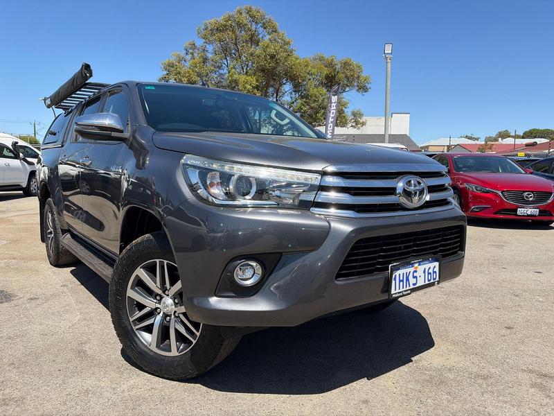 2017 Toyota Hilux SR5 GUN126R 4X4 — primary photo