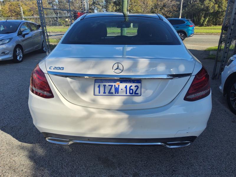 2017 Mercedes-Benz C200 $18999 photo 5