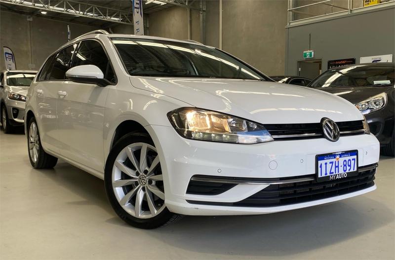 2018 Volkswagen Golf 110TSI Comfortline 7.5 — primary photo