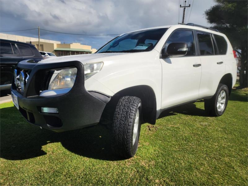 2011 Toyota Landcruiser PRADO GX (4x4) KDJ150R photo 3