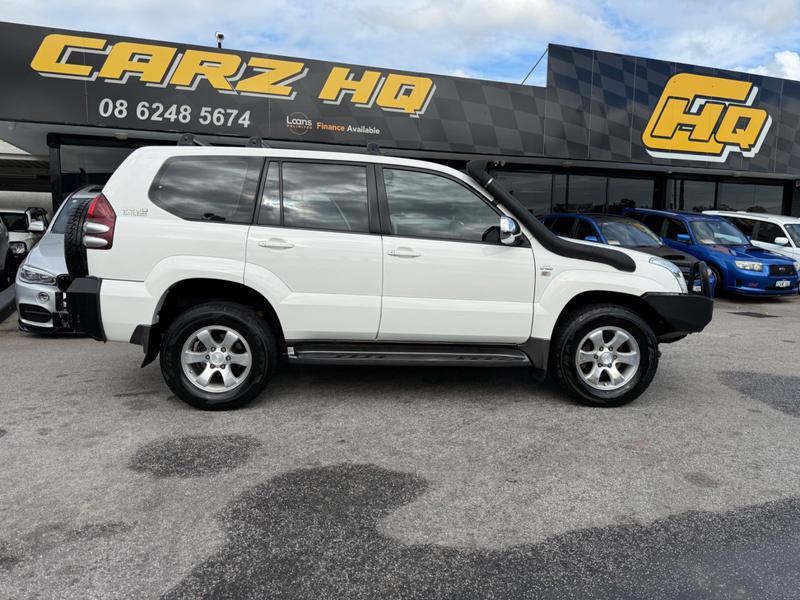 2008 Toyota LANDCRUISER PRADO 3.0 D4D Manual (4x4) photo 2