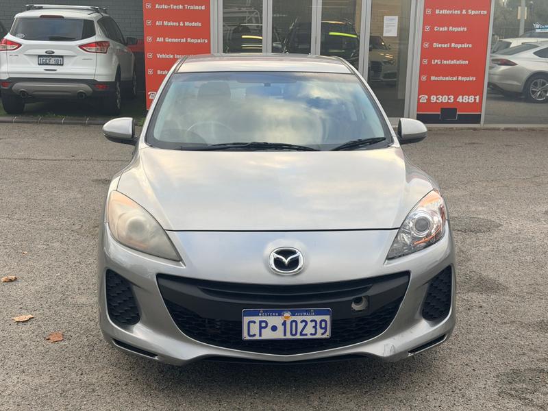 2013 Mazda MAZDA3 NEO