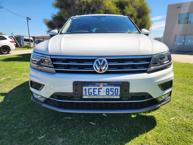 2016 Volkswagen Tiguan 140 TDI HIGHLINE 5NA photo 3