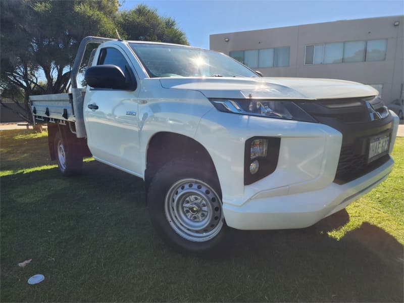 2020 Mitsubishi Triton GLX MR MY20 REAR WHEEL DRIVE — primary photo