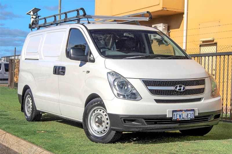 2015 Hyundai iLoad TQ MY15 — primary photo