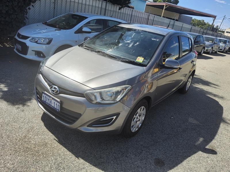 2012 Hyundai i20 ACTIVE  *3-5 YEARS WARRANTY* photo 3