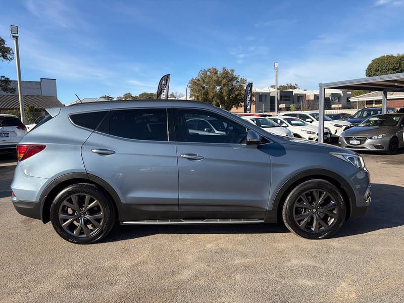 2017 Hyundai Santa Fe 30 SPECIAL EDITION DM SERIES II (DM3) photo 3