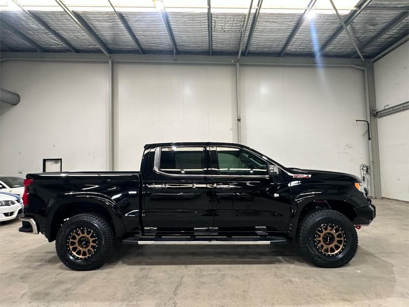 2023 Chevrolet Silverado 1500 LTZ Premium W/Tech Pack T1 4X4 photo 4