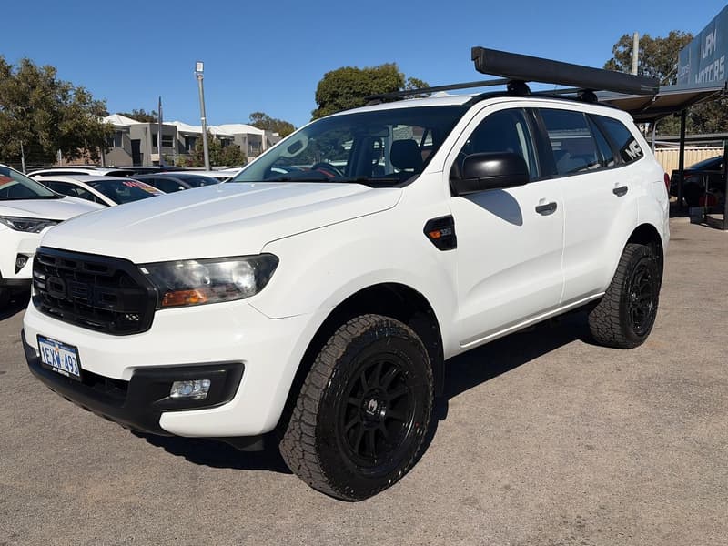 2015 Ford Everest AMBIENTE UA photo 4