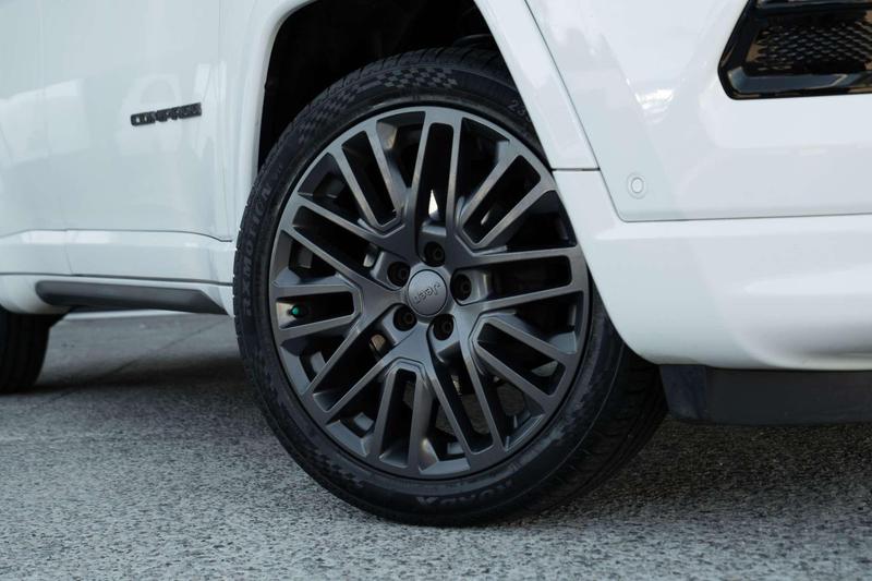 2022 Jeep Compass S-Limited M6 photo 3