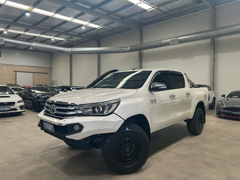 2016 Toyota Hilux SR5 GUN126R 4X4