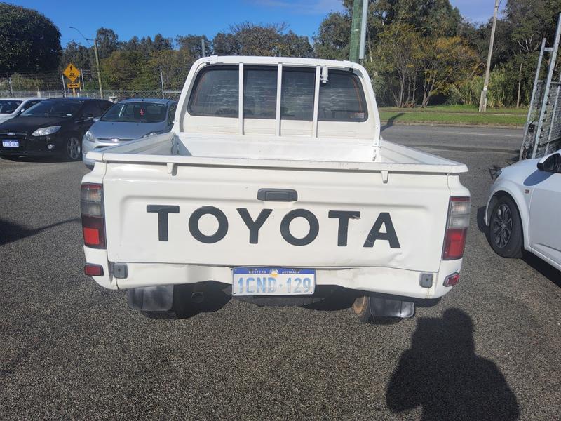 2005 Toyota HILUX (4x4) photo 5