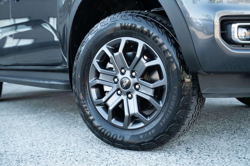 2022 Ford Ranger XLT 4X4 3.0L photo 2