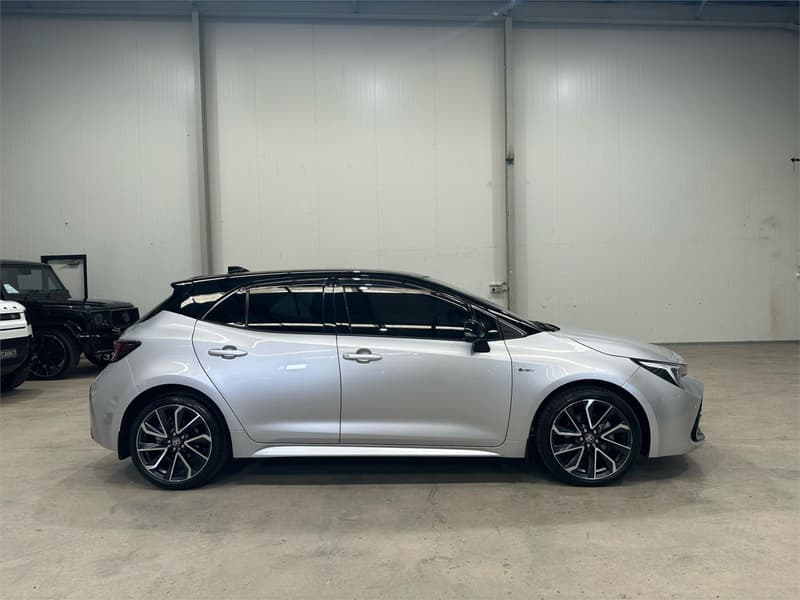 2024 Toyota Corolla ZR Hybrid ZWE219R photo 4