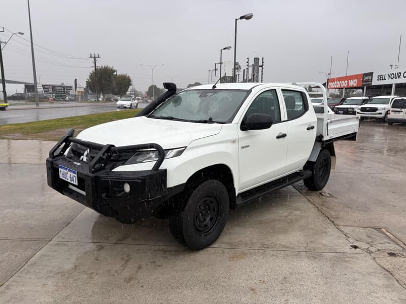 2022 Mitsubishi Triton GLX+ MR 4X4 — primary photo