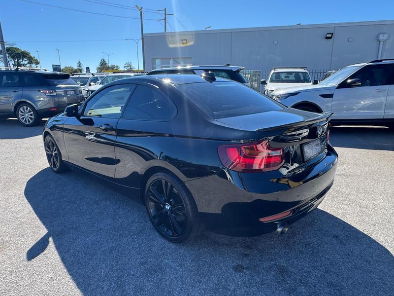 2015 BMW 2 Series 220i Sport Line F22 photo 3