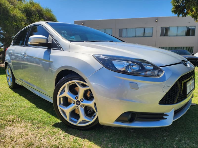 2013 Ford Focus ST LW MKII — primary photo