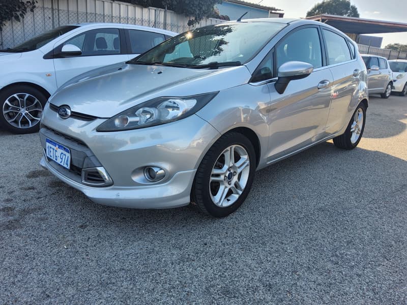 2012 Ford FIESTA ZETEC 1-5 YEAR WARRANTY! photo 3